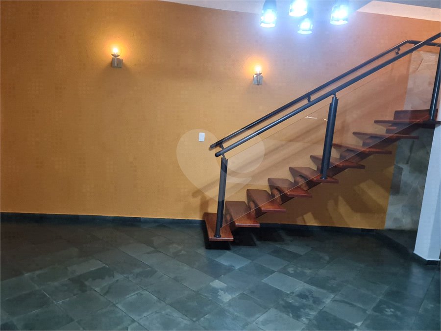 Sobrado para alugar com 3 quartos, sendo 2 suítes, em Jardim Paulista, Atibaia, SP
