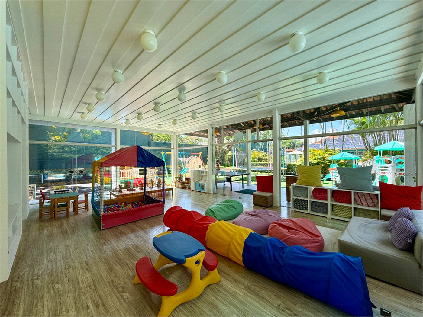 Apartamento à venda com 4 suítes em Jardim Marajoara, São Paulo, SP