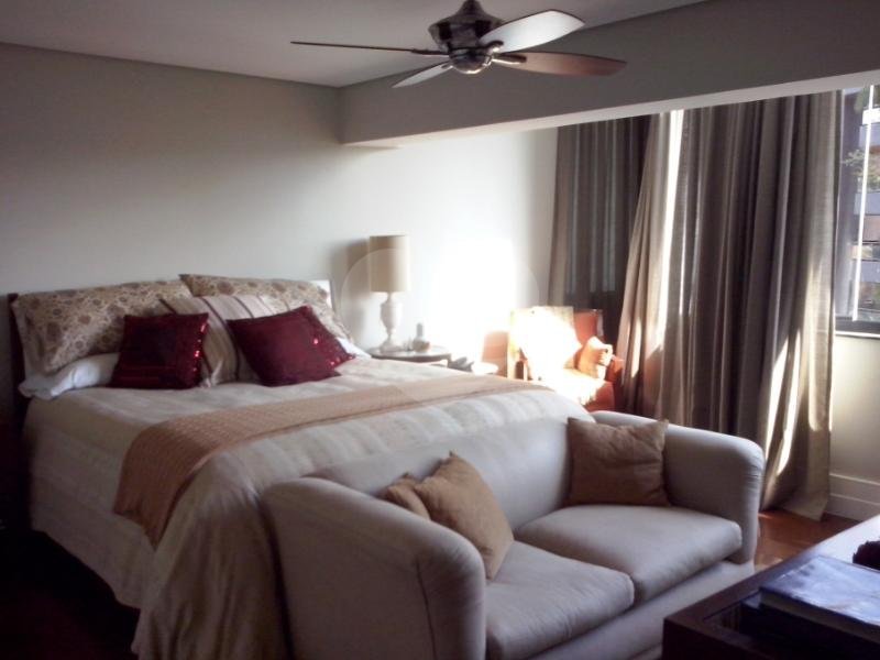Apartamento à venda com 4 suítes em Vila Morumbi, São Paulo, SP