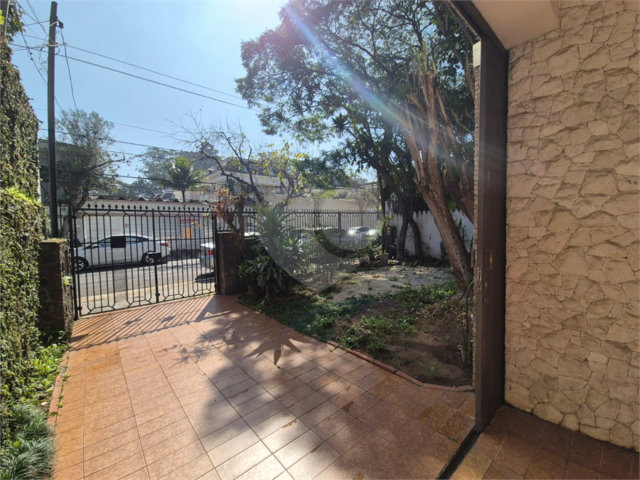 Sobrado para alugar com 3 quartos em Jardim Luzitânia, São Paulo, SP