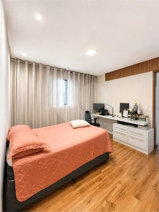 Casa à venda com 5 quartos, sendo 1 suíte, em Parque Edu Chaves, São Paulo, SP