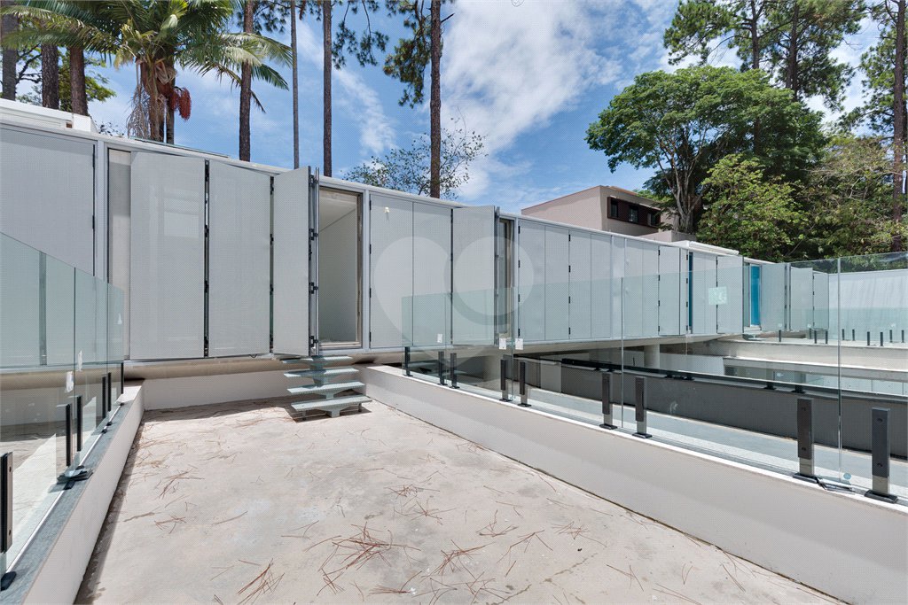 Casa à venda com 3 suítes no condomínio Residencial Heron 140, São Paulo - SP
