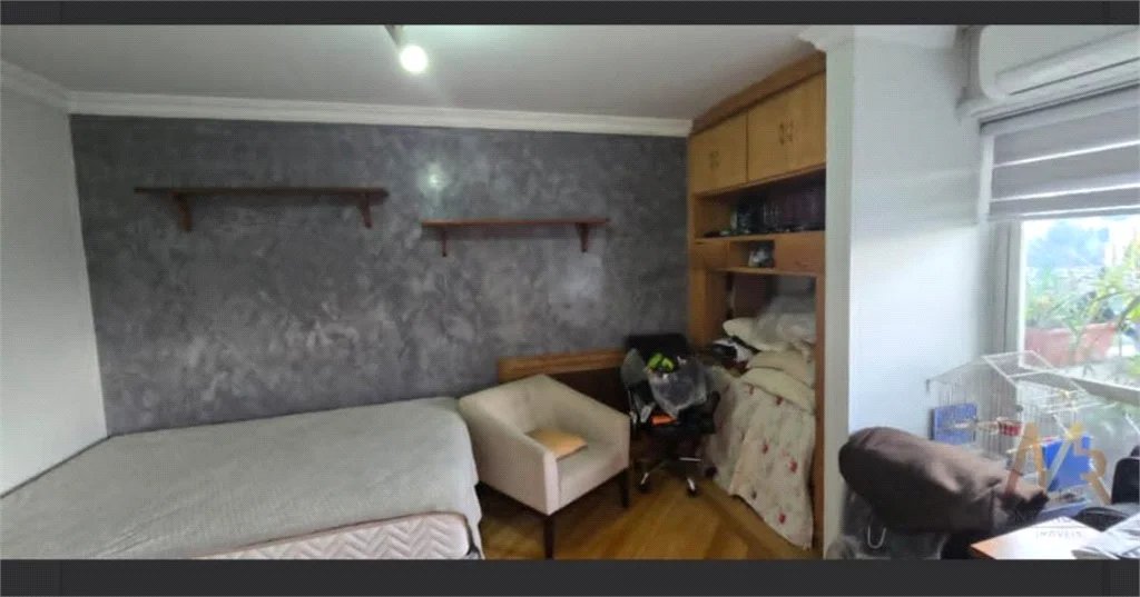 Apartamento à venda com 3 quartos, sendo 1 suíte,  em Paraíso do Morumbi, São Paulo, SP
