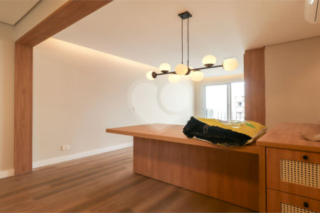 Apartamento à venda com 2 quartos, sendo 1 suíte,  em Vila Uberabinha, São Paulo, SP