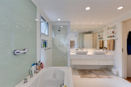 Apartamento à venda com 3 suítes em Granja Julieta, São Paulo, SP
