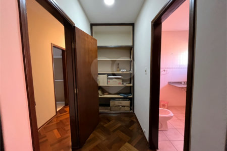 Casa à venda com 3 quartos, sendo 1 suíte, em Jardim Itália, Itapetininga, SP