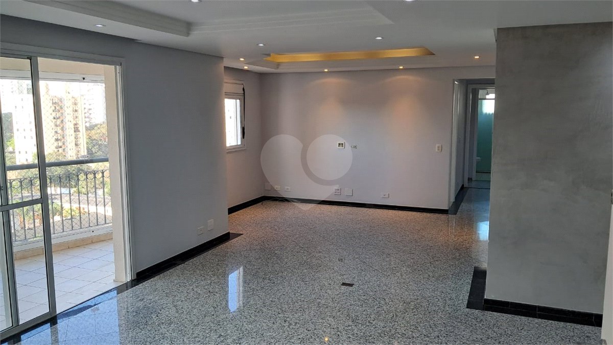 Apartamento para alugar com 3 quartos, sendo 2 suítes, em Jardim Marajoara, São Paulo, SP