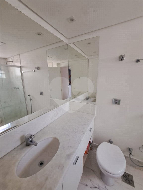 Apartamento à venda com 3 quartos, sendo 1 suíte, em Vila Uberabinha, São Paulo, SP
