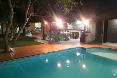 Casa à venda com 3 quartos, sendo 1 suíte, no Centro, Paranaíba, MS