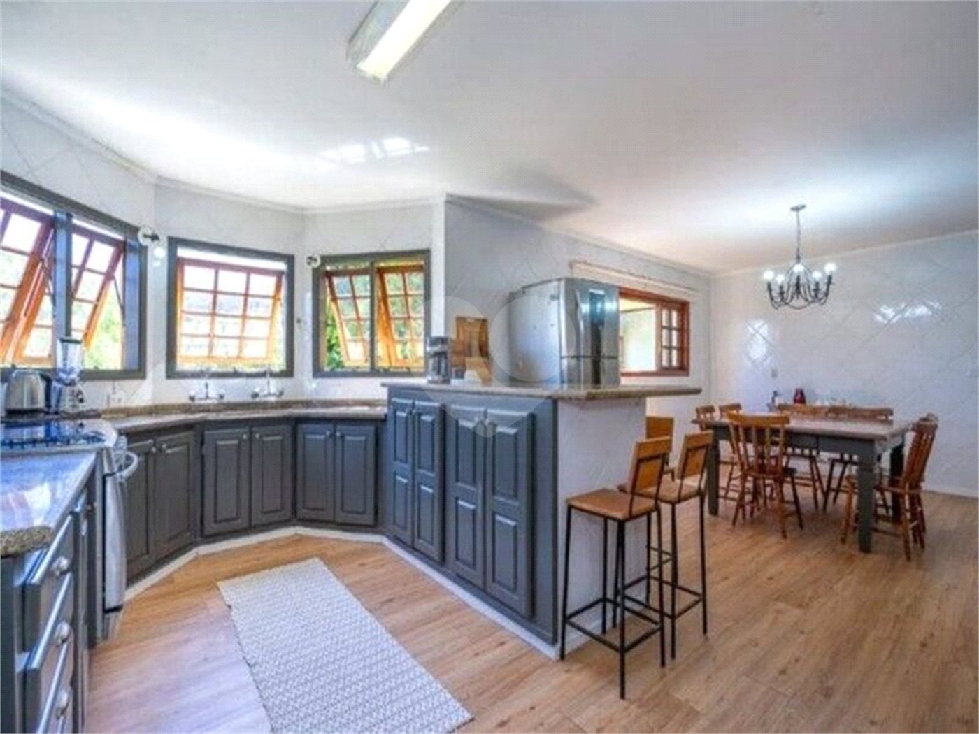 Casa para alugar com 4 suítes em Vila Santo Antônio, São Roque, SP