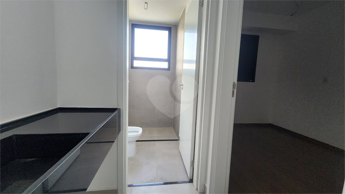 Apartamento à venda com 2 quartos, sendo 1 suíte,  em Parque Campolim, Sorocaba, SP