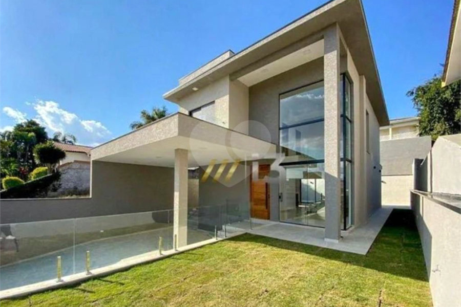 Casa à venda com 3 suítes em Parque Arco Iris, Atibaia, SP