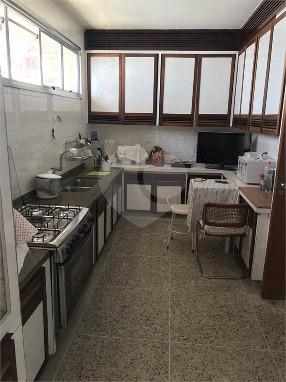 Sobrado à venda com 5 quartos, sendo 1 suíte, em Jardim São Bento, São Paulo, SP