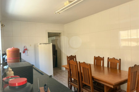 Sobrado à venda com 4 quartos, sendo 1 suíte,  em Vila Guilherme, São Paulo, SP