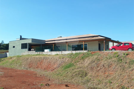 Chácara à venda com 3 quartos, sendo 2 suítes,  em Cocuera, Mogi das Cruzes, SP