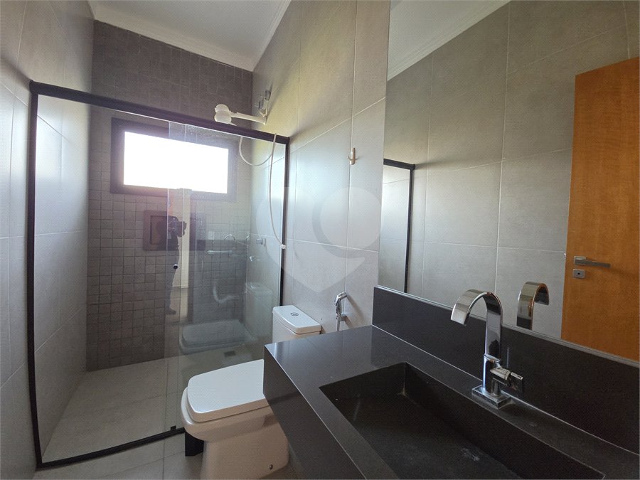 Casa à venda com 3 suítes no condomínio Village Ipanema I, Araçoiaba da Serra - SP