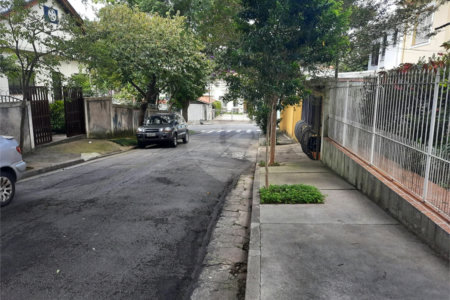 Casa à venda com 4 quartos, sendo 1 suíte, em Jardim Trussardi, São Paulo, SP