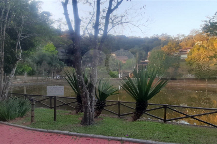 Terreno à venda no condomínio Parque Imperial da Cantareira, Mairiporã - SP