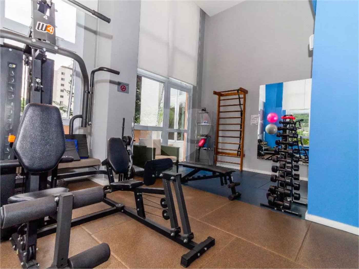 Apartamento à venda com 3 suítes em Vila Pompéia, São Paulo, SP