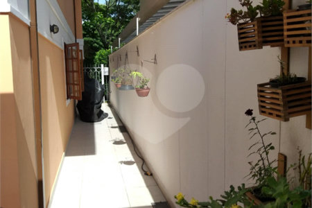 Casa à venda com 4 quartos, sendo 2 suítes, no condomínio Vila Panamericana, São Paulo - SP