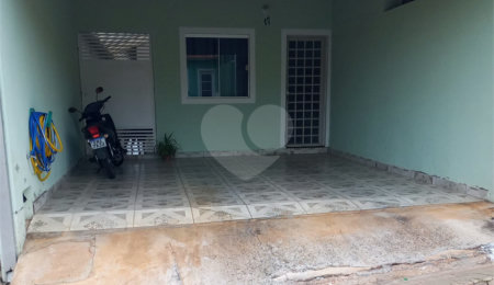 Casa à venda com 2 quartos no condomínio Silvino Manoel dos Santos, Itapetininga - SP