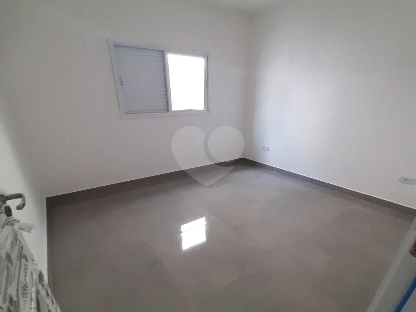Apartamento com 80m² , 2 dormitórios , sendo 1 suíte , 1 vaga , à venda no bairro Humaitá em Santo André.