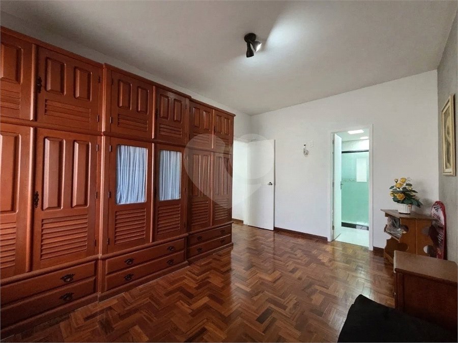 Apartamento à venda com 2 quartos, sendo 1 suíte,  em Laranjeiras, Rio de Janeiro, RJ