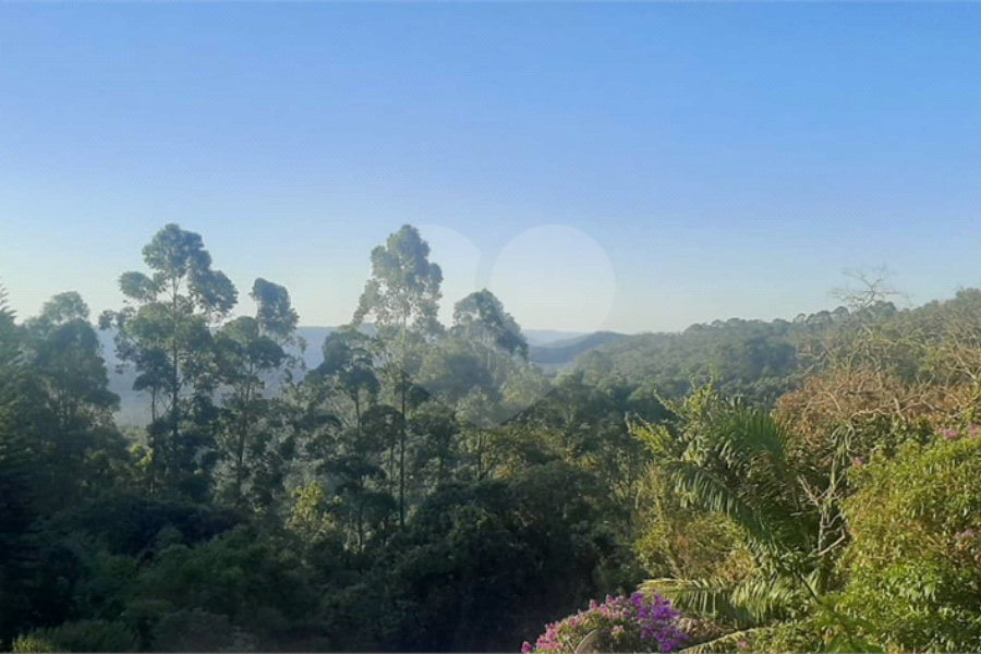 Casa à venda ou para alugar com 4 quartos, sendo 2 suítes, em Serra da Cantareira, Mairiporã, SP