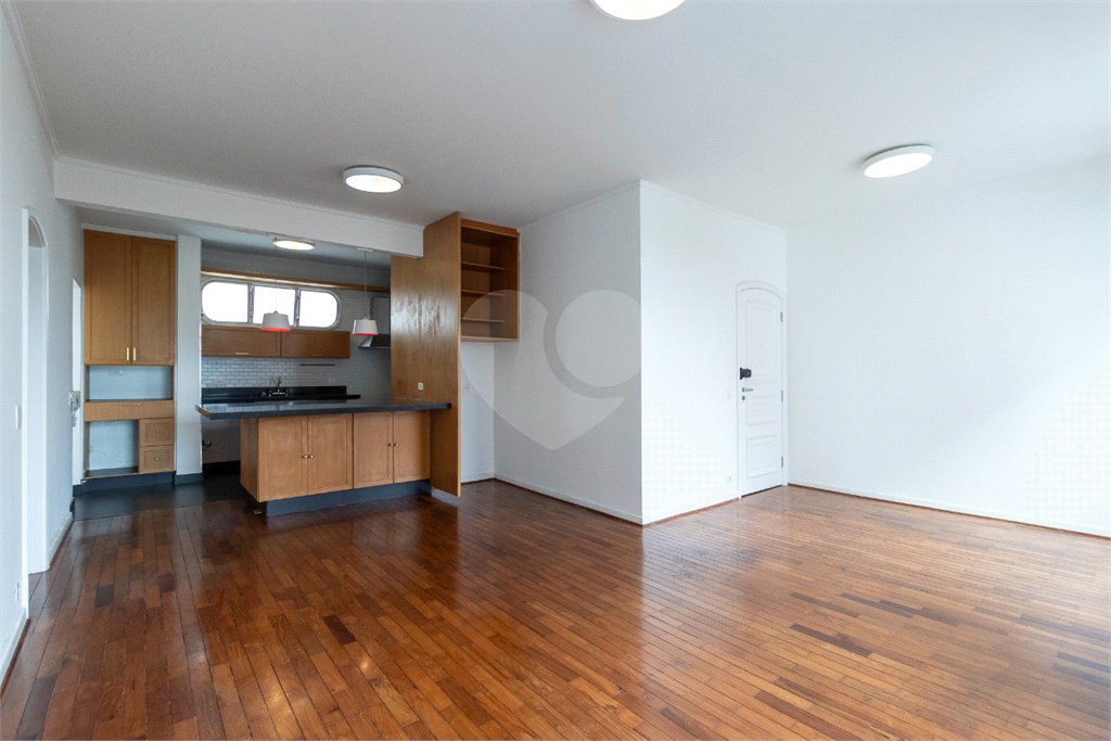 Apartamento à venda com 3 quartos, sendo 1 suíte, em Vila Sofia, São Paulo, SP
