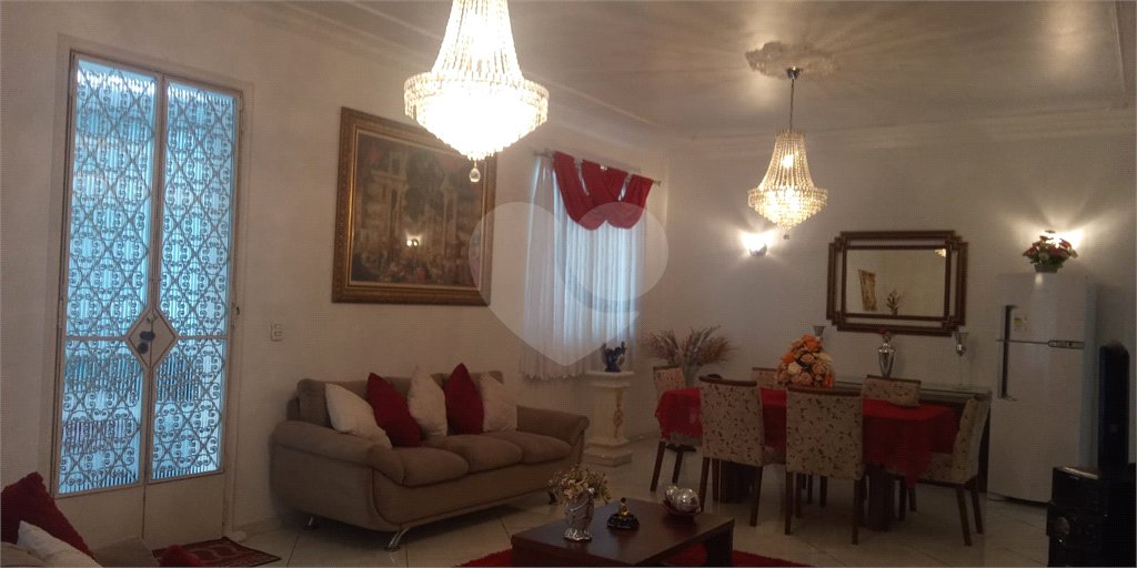 Casa à venda com 6 quartos, sendo 3 suítes, em Vila Isabel, Rio de Janeiro, RJ