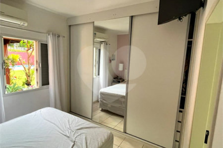 Casa à venda com 3 quartos, sendo 1 suíte,  no condomínio Portal do Sabiá, Araçoiaba da Serra - SP