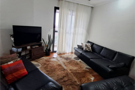 Apartamento à venda com 3 suítes em Sítio São José, Suzano, SP