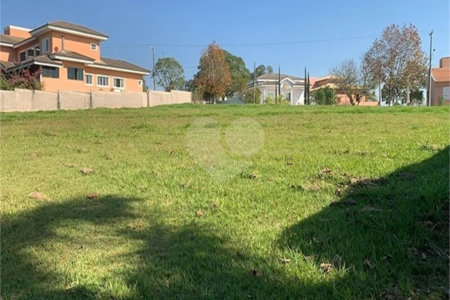 Terreno à venda no condomínio Saint Charbel, Araçoiaba da Serra - SP