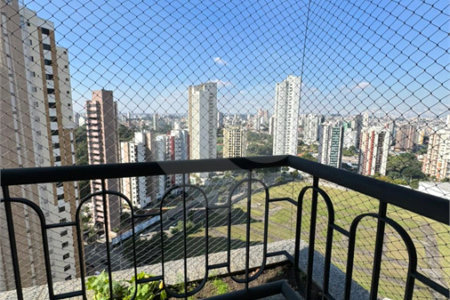 Apartamento à venda com 3 suítes em Jardim Anália Franco, São Paulo, SP