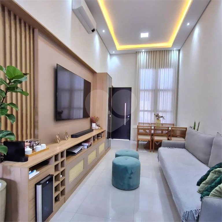 Casa à venda com 2 quartos, sendo 1 suíte, no condomínio Vila Rica, Indaiatuba - SP