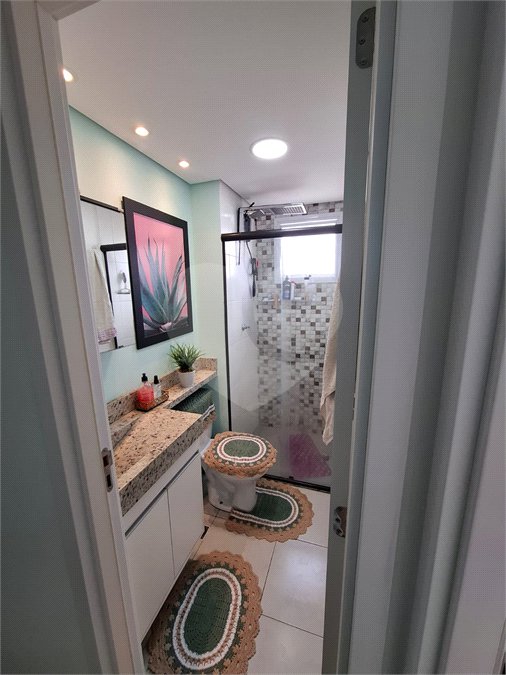 Apartamento à venda com 2 quartos em Vila Carmosina, São Paulo, SP