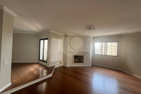 Apartamento à venda com 4 quartos, sendo 3 suítes, em Santana, São Paulo, SP