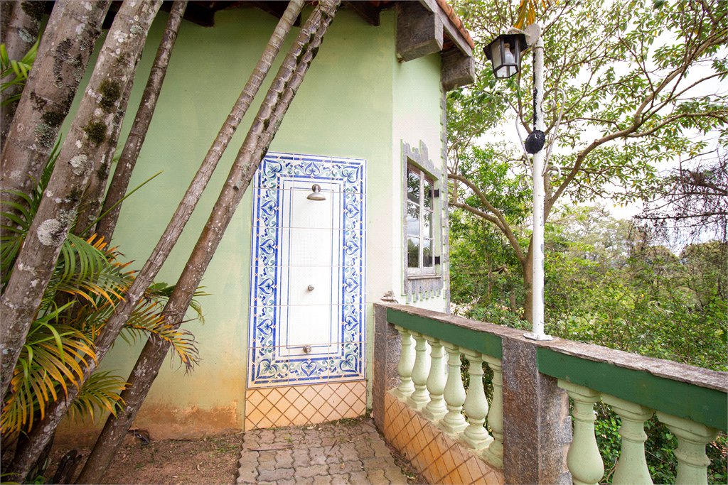 Casa à venda ou para alugar com 5 quartos, sendo 2 suítes, no condomínio Restinga Verde, São Roque - SP