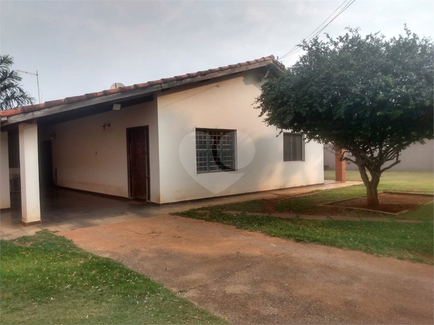 Chácara à venda com 2 quartos, sendo 1 suíte, em Estância Conceição, Itapetininga, SP