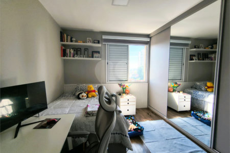 Apartamento à venda com 3 suítes em Lar São Paulo, São Paulo, SP