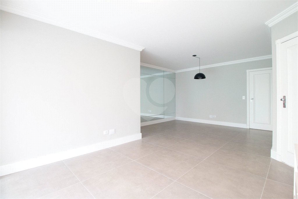 Apartamento à venda com 3 quartos, sendo 1 suíte, em Panamby, São Paulo, SP