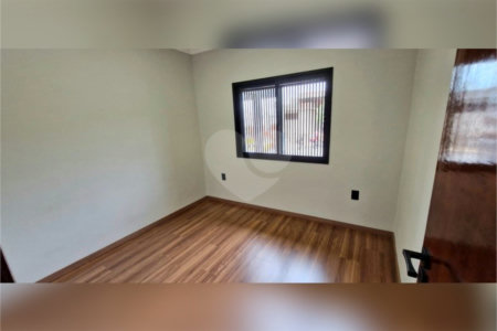 Casa à venda com 3 quartos, sendo 1 suíte, no condomínio Horto Florestal Villagio, Sorocaba - SP