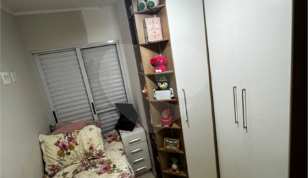 Sobrado à venda com 3 quartos, sendo 1 suíte, em Parque Ipê, São Paulo, SP