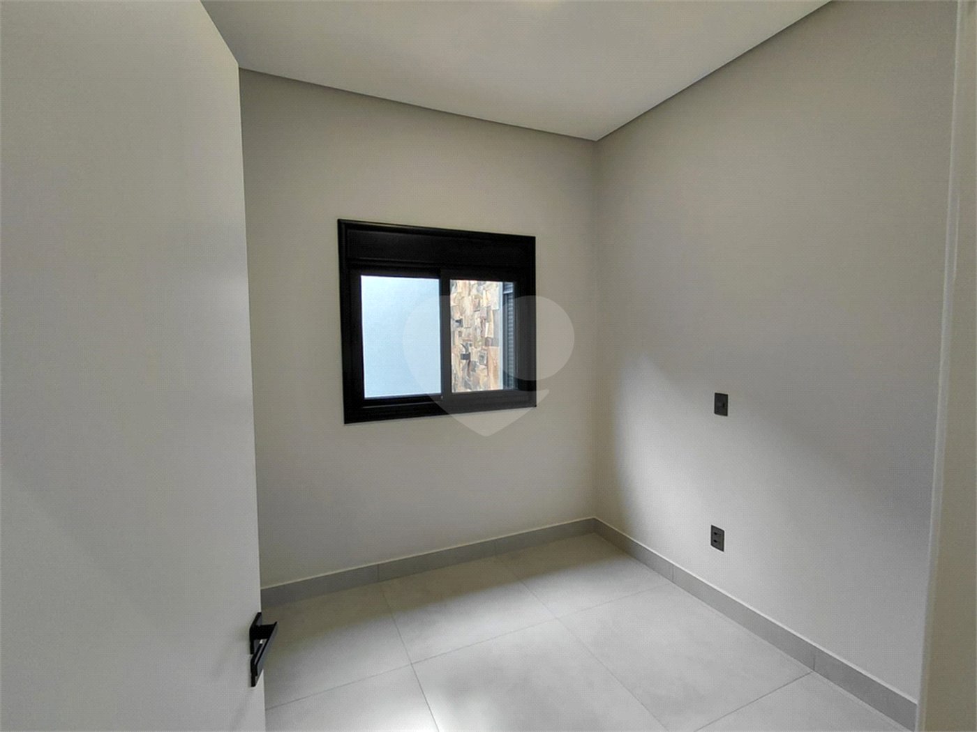 Casa à venda com 3 quartos, sendo 1 suíte, no condomínio Park Real Indaiatuba, Indaiatuba - SP