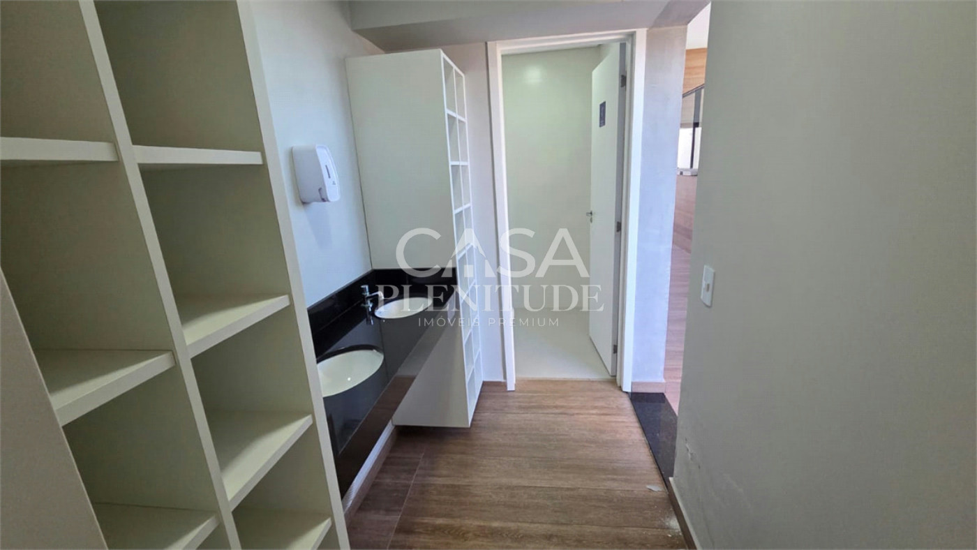 Duplex à venda ou para alugar com 4 quartos, sendo 5 suítes, em Parque Campolim, Sorocaba, SP