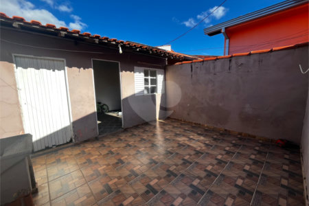 Casa à venda com 3 quartos, sendo 1 suíte,  em Vila Barth, Itapetininga, SP