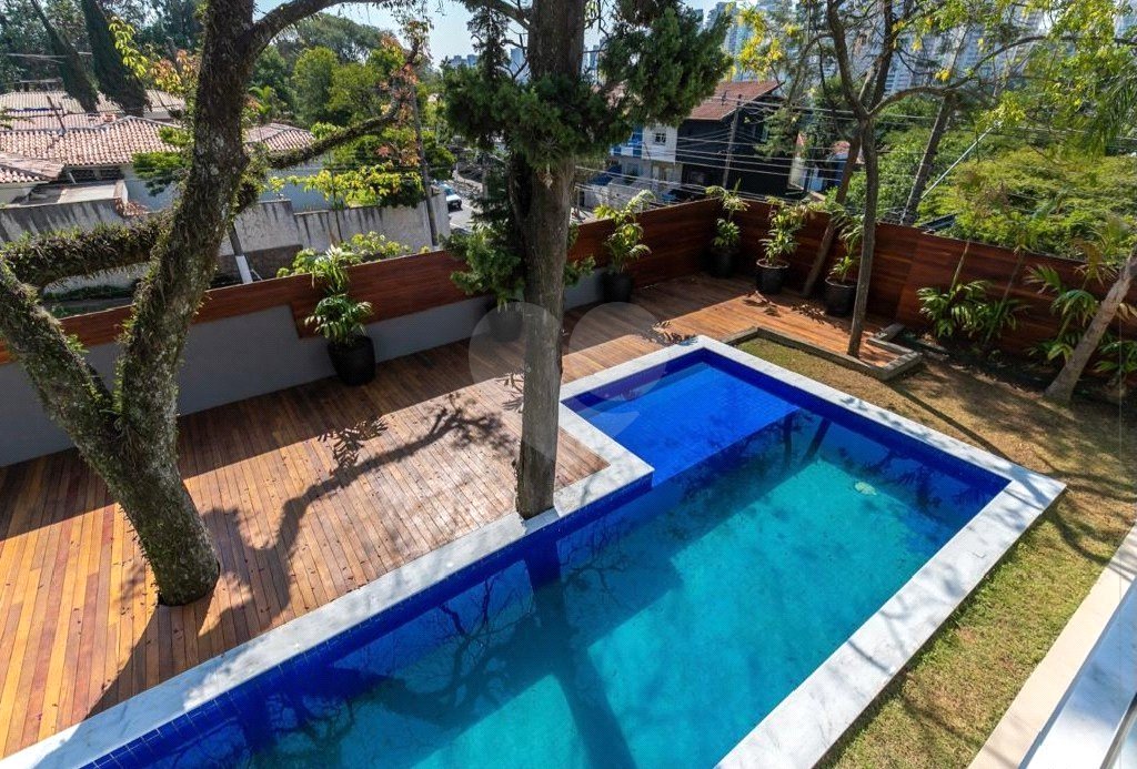 Casa à venda com 4 suítes no condomínio Porto Fino, São Paulo - SP