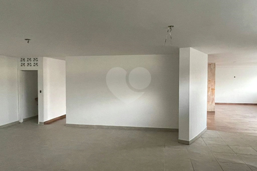 Casa à venda com 3 quartos, sendo 2 suítes, em Jardim Leonor Mendes de Barros, São Paulo, SP