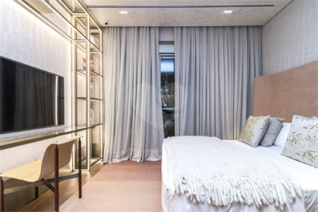 Apartamento à venda com 4 suítes em Jardim Guedala, São Paulo, SP