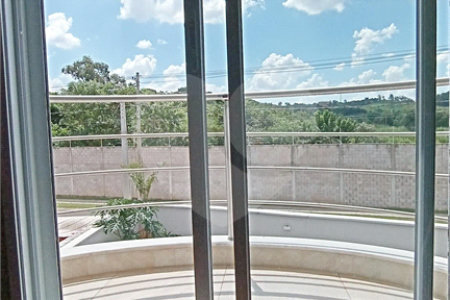 Casa à venda com 3 suítes no condomínio Vila do Sol, Valinhos - SP